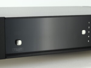 Rega Elex-R Integrated Amplifier - Image 11