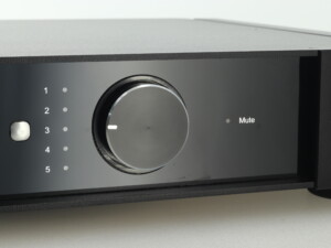 Rega Elex-R Integrated Amplifier - Image 12