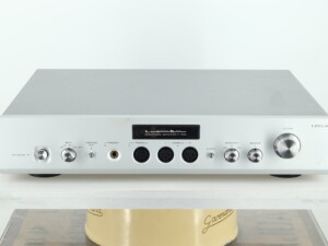 Luxman P750u Headphone Amplifier - Silver
