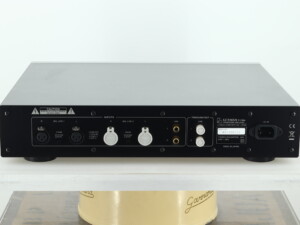 Luxman P750u Headphone Amplifier - Silver - Image 4