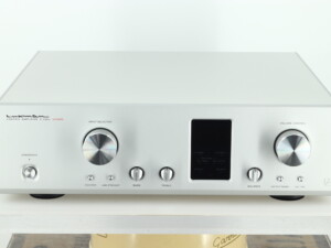 Luxman C-700U Control Amplifier - Silver