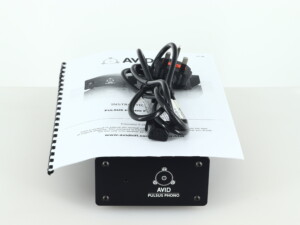Avid Pulsus Phonostage & Power Supply - Black - Image 11