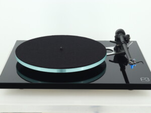 Rega Planar 3 Turntable - Black / Elys 2 Cartridge