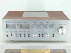 Yamaha CA-2010 Integrated Amplifier and CT-1010 AM/FM Stereo Tuner