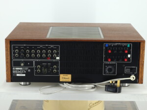 Yamaha CA-2010 Integrated Amplifier and CT-1010 AM/FM Stereo Tuner - Image 11