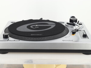 Gemini XL-200 Turntable