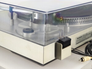 Technics SL-3200 Direct Drive Turntable - Image 10