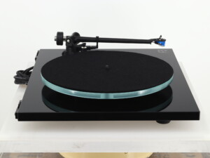 Rega Planar 3 Turntable / Elys 2 Cartridge - Gloss Black - Image 5