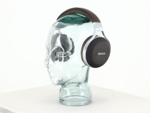 Denon AH-D5200 Headphones - Image 7