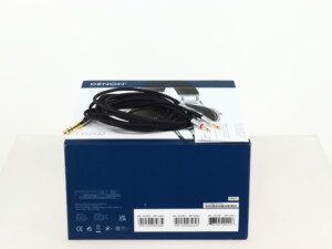 Denon AH-D5200 Headphones - Image 13