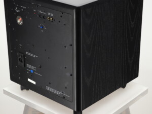 Meridian D1500 Subwoofer - Black - Image 9