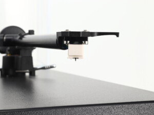 NAD C556 Turntable - Grey - Image 8