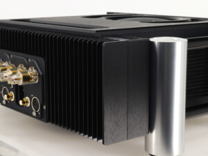 Chord Electronics SPM1200 MkII Power Amplifier - Black / Silver Legs - Image 8