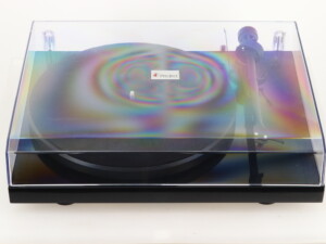 Pro-Ject Debut III SE Turntable - Black - Image 7