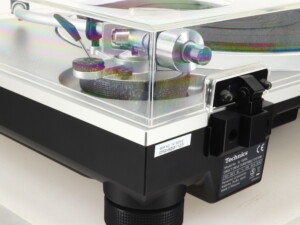 Technics SL-1500C Turntable - Image 10
