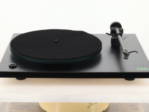 Rega Planar 2 Turntable / Linn K-5 Cartridge - Image 2