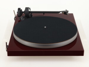 Pro-Ject 1 Xpression Carbon X Turntable - Bordeaux - Image 5
