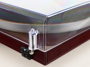 Pro-Ject 1 Xpression Carbon X Turntable - Bordeaux - Image 11