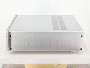 YBA Heritage A100 Integrated Amplifier - Silver - Image 3