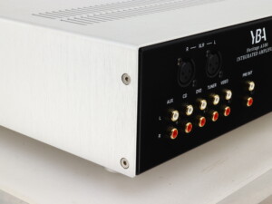 YBA Heritage A100 Integrated Amplifier - Silver - Image 9