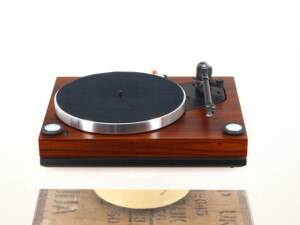 Roksan Xerxes X Turntable - Rosewood / Tabriz Tonearm / Reson Cartridge