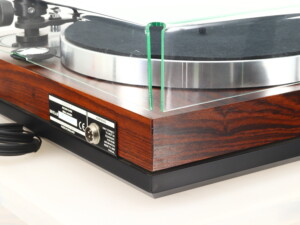 Roksan Xerxes X Turntable - Rosewood / Tabriz Tonearm / Reson Cartridge - Image 9