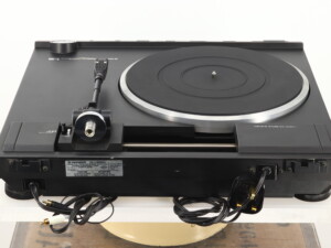 Pioneer PL-L1000A Turntable - Image 4