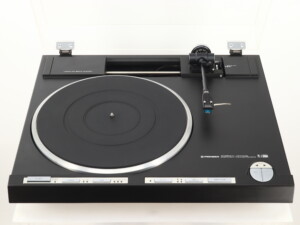 Pioneer PL-L1000A Turntable - Image 6