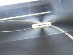 Pioneer PL-L1000A Turntable - Image 13