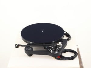 Rega Planar 8 Turntable / Hana MH Cartridge - Black - Image 3