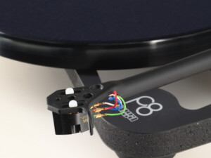 Rega Planar 8 Turntable / Hana MH Cartridge - Black - Image 11