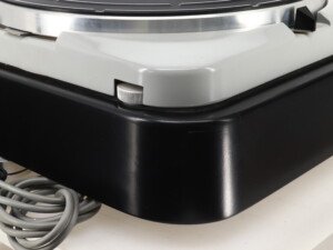 Thorens TD-124 MkII Turntable / SME M2-9R Tonearm - Image 10