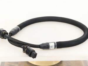 Purist Audio Design Purist 20th Anniversary 1.5m 16 Amp Mains Cable - Image 4