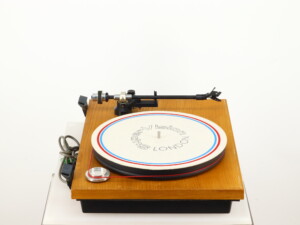 The Oak Turntable - Image 5