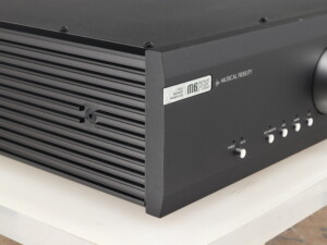 Musical Fidelity M6 PRE Pre-Amplifier - Black - Image 9