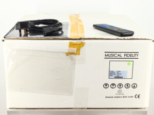 Musical Fidelity M6 PRE Pre-Amplifier - Black - Image 13