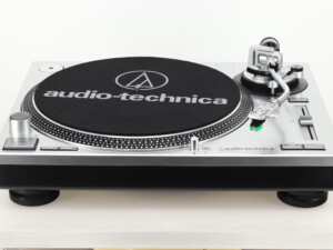 Audio Technica AT-LP120-USB Turntable - Silver - Image 2
