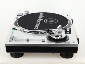 Audio Technica AT-LP120-USB Turntable - Silver - Image 3