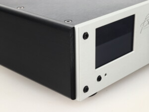 Benchmark LA4 Pre Amplifier - Silver - Image 7