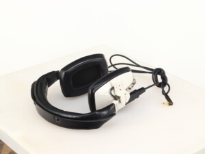 BeyerDynamic DT100 Headphones - Image 12