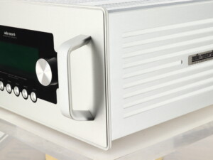 Audio Research REF6SE Pre Amplifier - Silver - Image 8