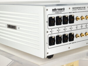 Audio Research REF6SE Pre Amplifier - Silver - Image 9