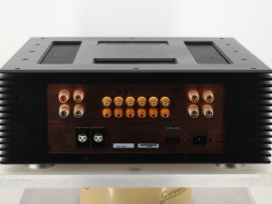 Musical Fidelity Nu-Vista 800 Integrated Amplifier - Silver - Image 4