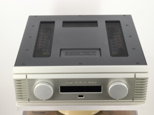 Musical Fidelity Nu-Vista 800 Integrated Amplifier - Silver - Image 6