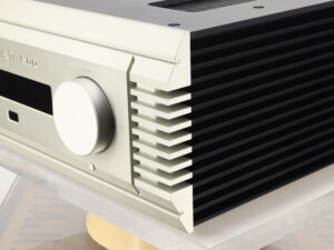 Musical Fidelity Nu-Vista 800 Integrated Amplifier - Silver - Image 8