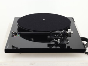 Rega RP6 Turntable / Ania MC Cartridge / Upgraded Sub-Platter - Gloss Black - Image 3
