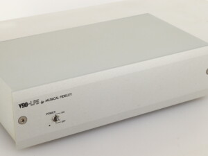 Musical Fidelity V90 LPS Phonostage - Silver - Image 11
