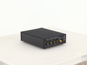 Moon by SimAudio 110LP V2 Phonostage - Black - Image 9