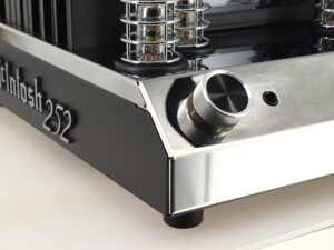 McIntosh MA252 Integrated Amplifier - Image 9