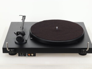 Pro-Ject Debut III Phono USB Turntable - Black - Image 4